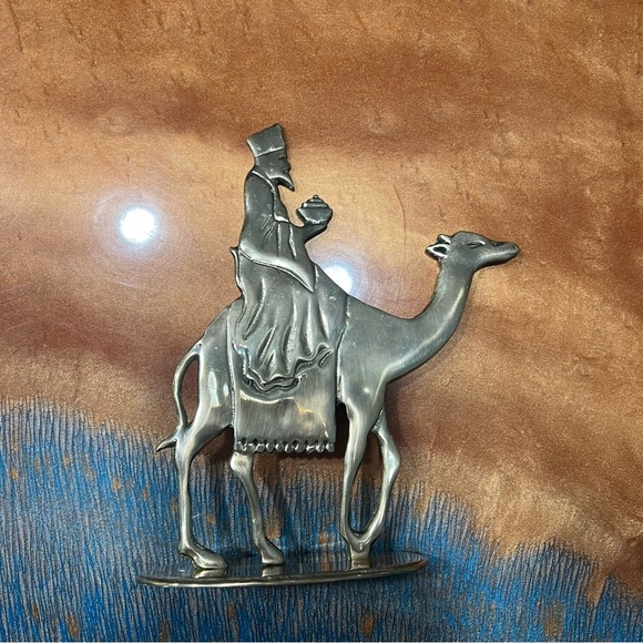 Vintage Brass Wiseman Nativity Figure Camel mcm - Picture 2 of 9